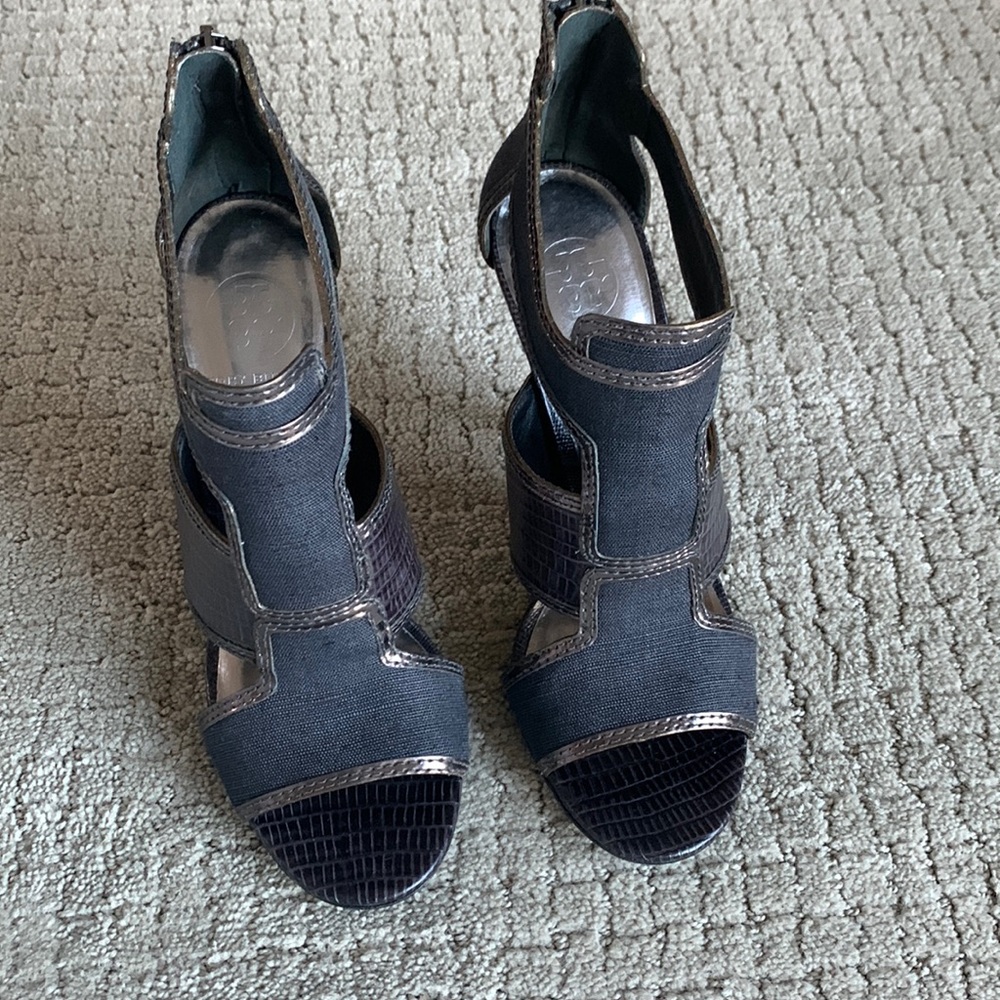 Tory Burch heel